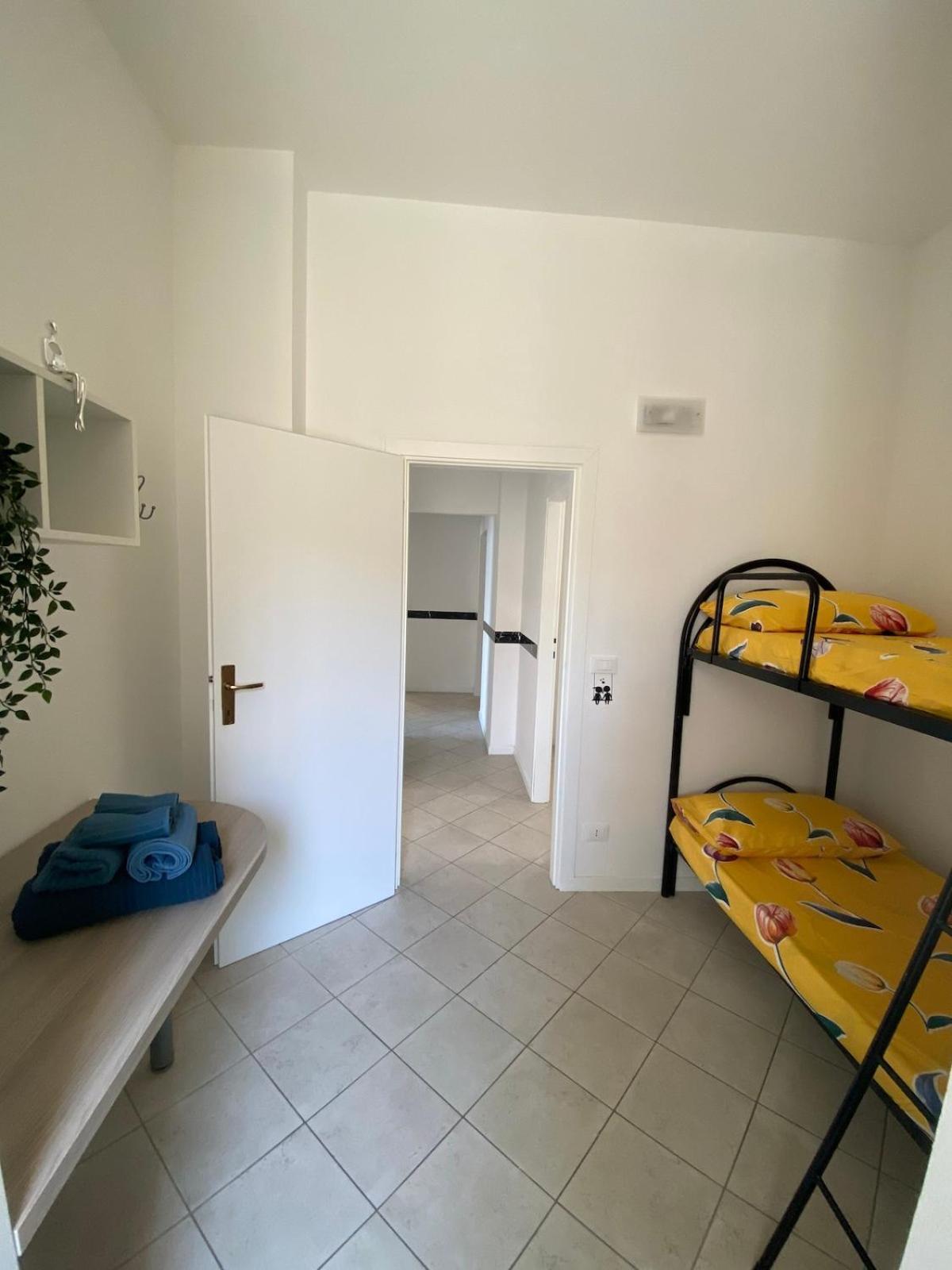 Ampio Appartamento In Posizione Strategica Rimini Esterno foto